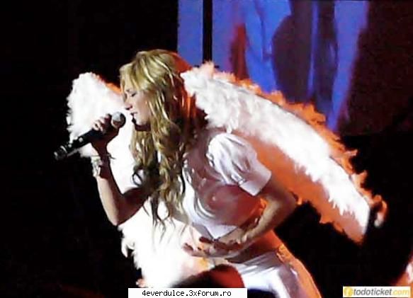:(  :zzz: anahi cantand salvame