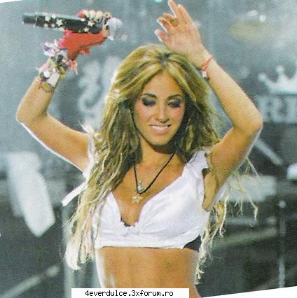 Annie conciertos - adina_gatitta - Anahi