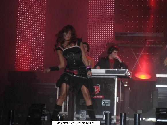:hi: dulce maria