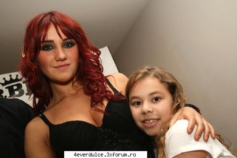 :hi: dulce maria