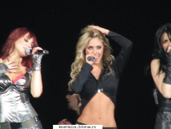poze cu anahi - coca - Anahi